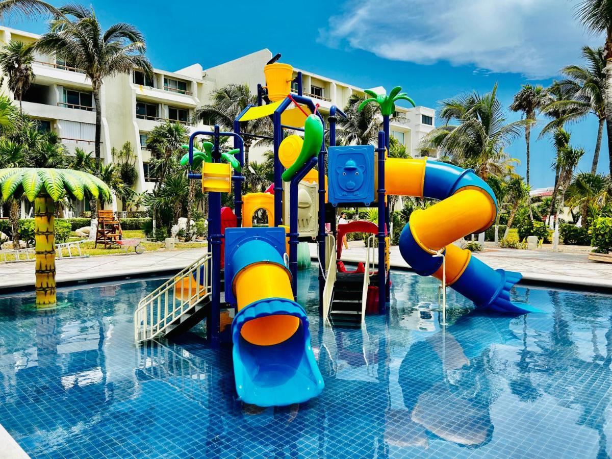 The Suites Of Solymar Cancún Exteriör bild