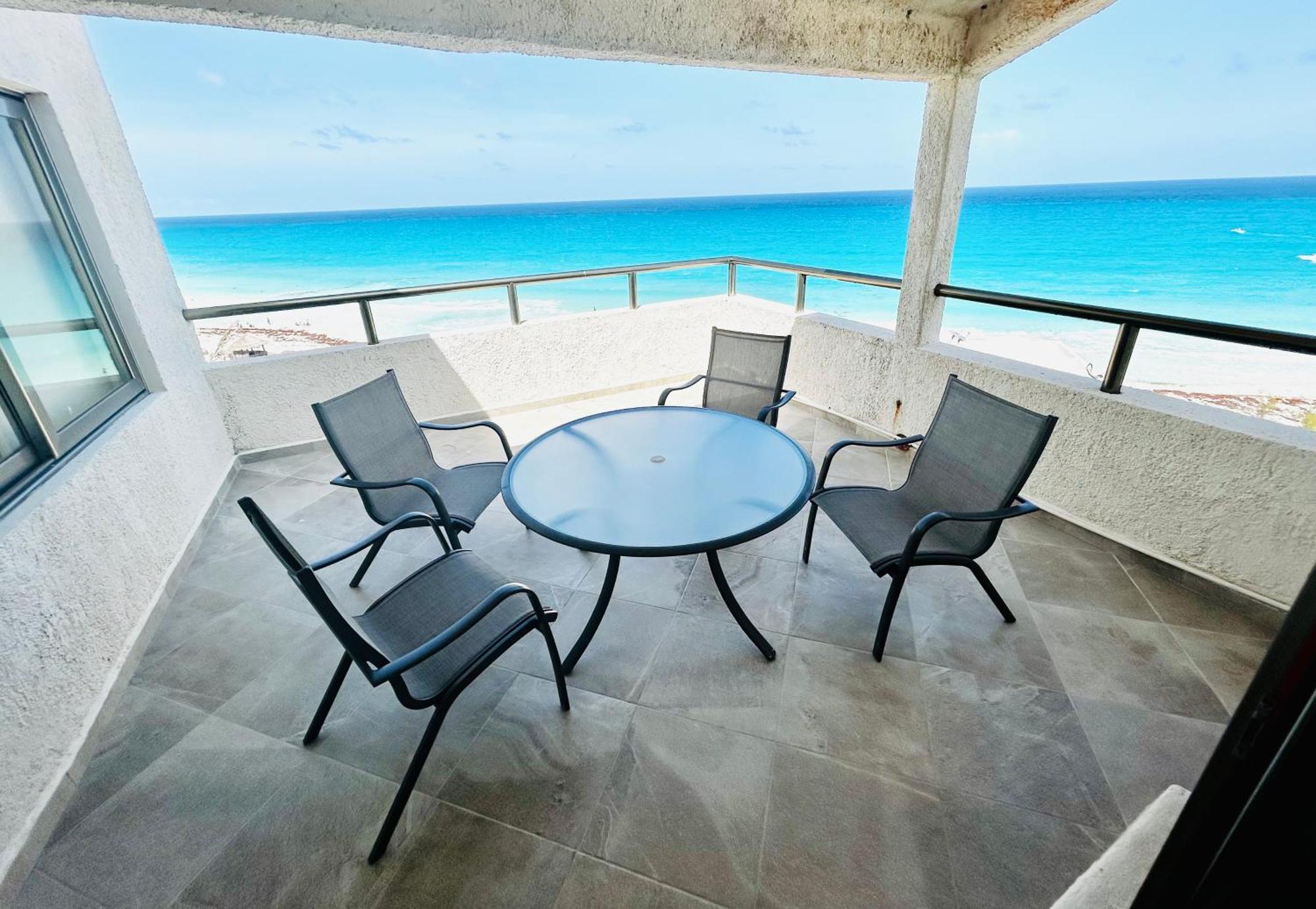 The Suites Of Solymar Cancún Exteriör bild